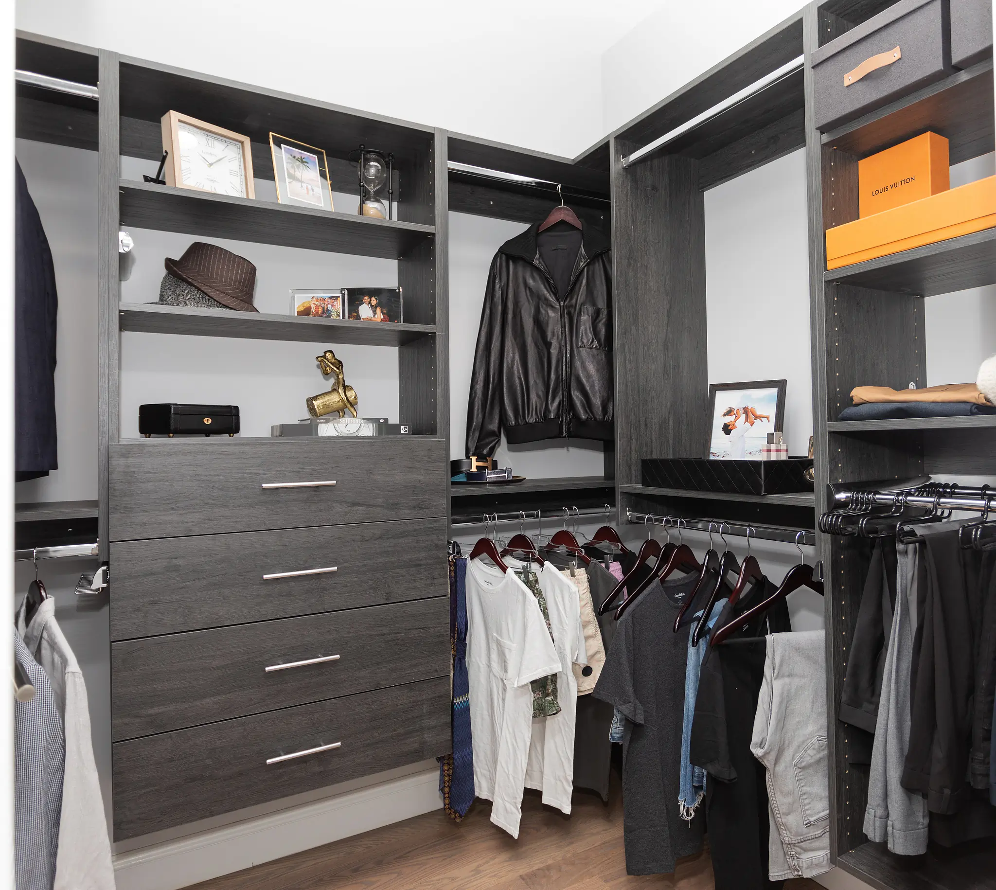 Walk-In Closet 3
